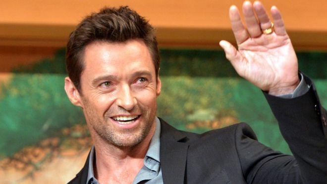 Hugh Jackman ressurge como Wolverine no set de 'Deadpool 3