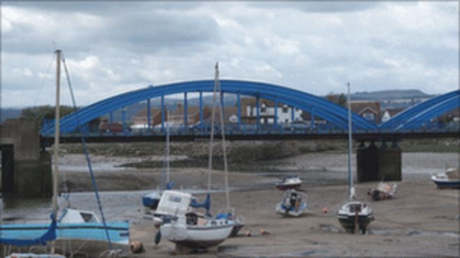 Foryd Road Bridge в Риле, Денбишир