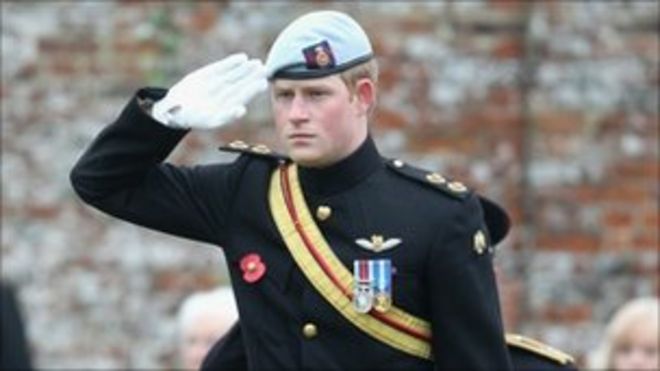 Принц Гарри на открытии Королевского британского легиона Wootton Bassett Field of Remembrance