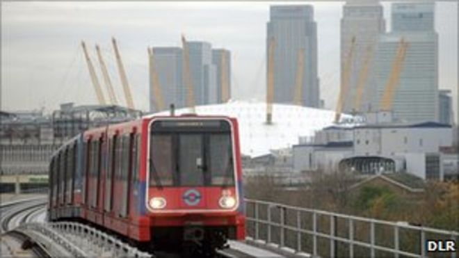 Поезд DLR