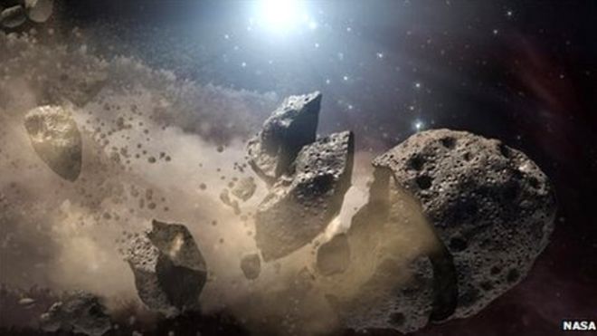 Астероиды разбили на части