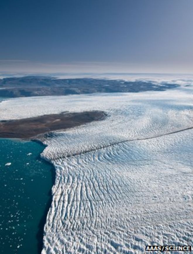 Гренландский ледник (Изображение: AAAS / Science / Ian Joughin)