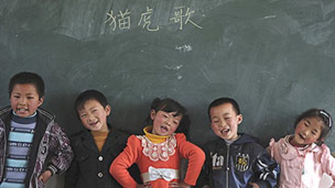 Ученики в округе Юэси провинции Аньхой