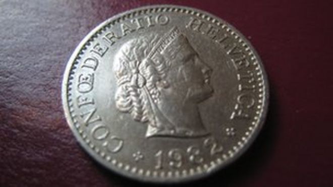 Монета швейцарский франк