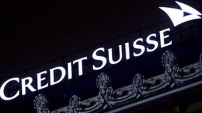 Логотип за пределами штаб-квартиры Credit Suisse