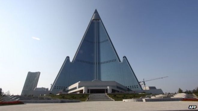 105-этажный отель Ryugyong в Пхеньяне (фото из архива)