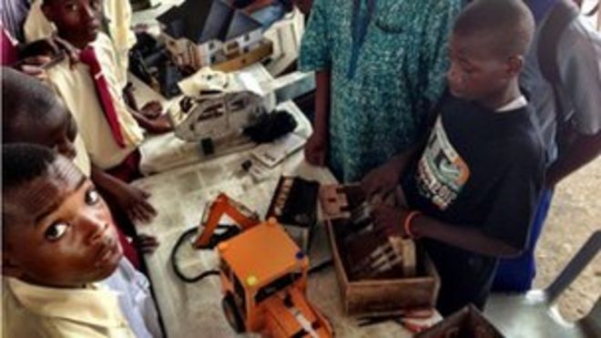 Одо Джеральд в Maker Faire Africa