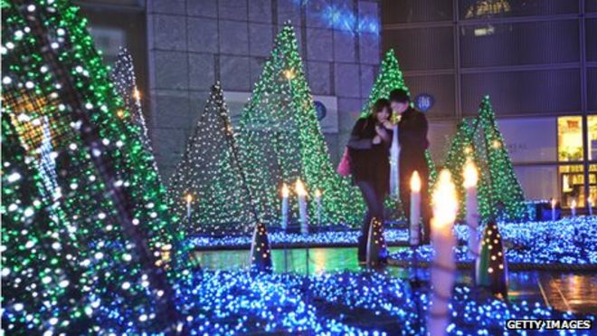 Японский торговый центр Рождественские огни