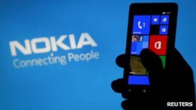 Телефон и логотип Nokia