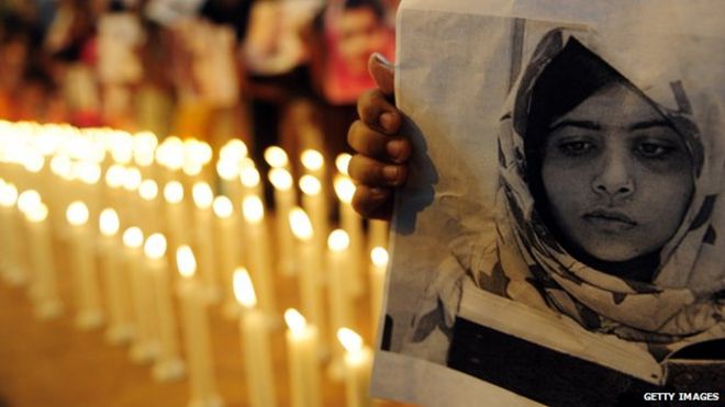 Бдение при свечах для восстановления Малалы, состоявшегося в ноябре 2012 года