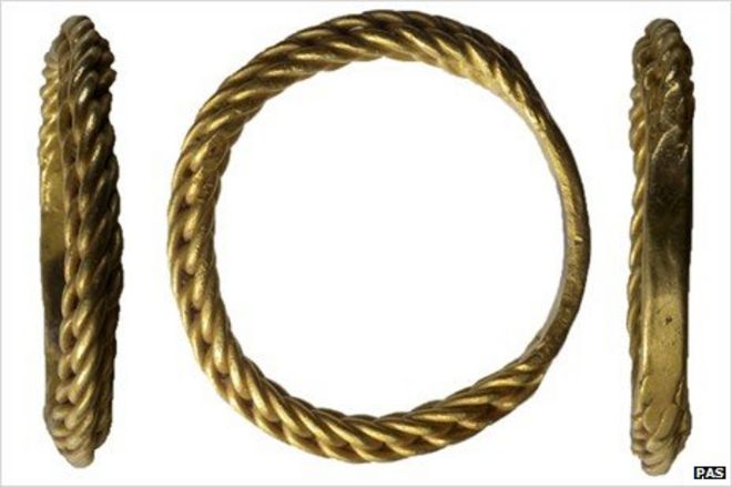 Позднесаксонское (эпоха викингов) золотое перстень