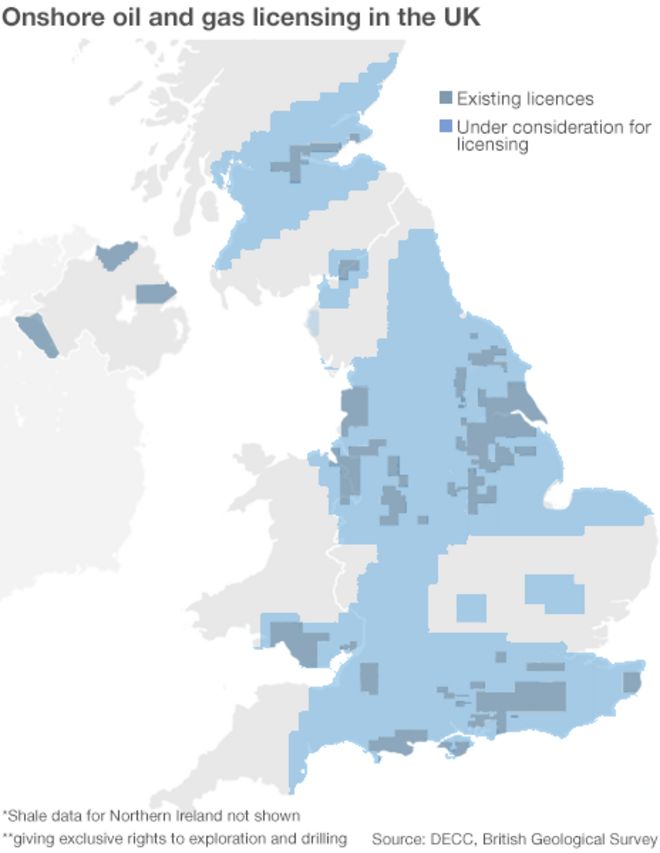 Карта, показывающая районы Великобритании, лицензированные для разведки нефти и газа, и районы, рассматриваемые для лицензирования