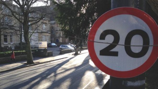 Знаки ограничения скорости в Бристоле