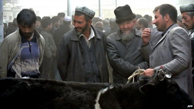 Фото из архива уйгурских мужчин в Хотане Синьцзянского района