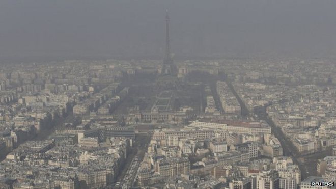 Париж покрыт смогом (13 марта 2014 г.)
