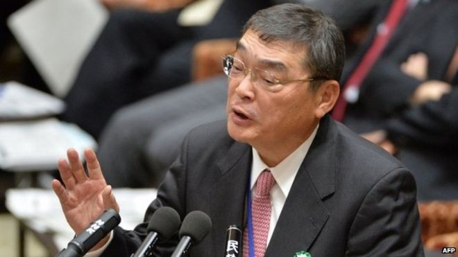 Президент NHK Кацуто Момии отвечает на вопросы в парламенте 31 января 2014 года