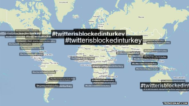 Карта, на которой показаны твиты, в том числе #twitterisblockedinturkey, по всему миру