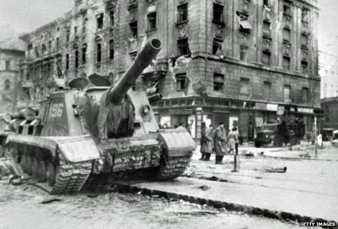 Советский танк в Будапеште, 1956 г.