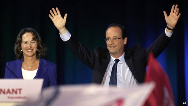 Франсуа Олланд и Сеголен Руаяль на президентской кампании вместе в Ренне, западная Франция, 4 апреля 2012 года