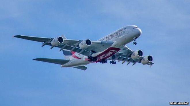 A380 приземляется в Шотландии впервые