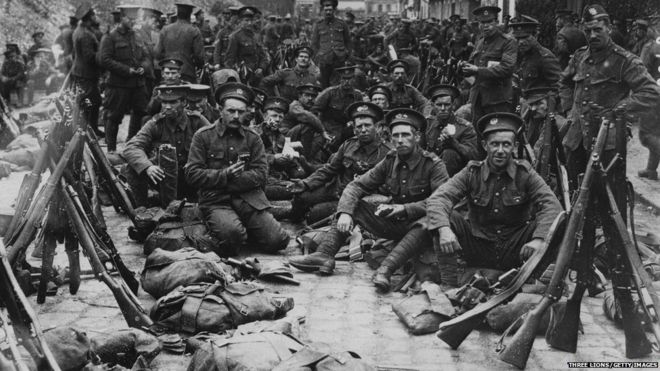 Британские солдаты недавно прибыли во Францию ??в 1914 году