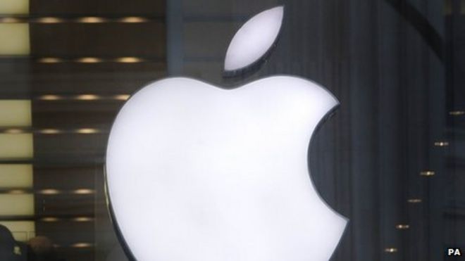 Логотип Apple в магазине Apple на Риджентс-стрит