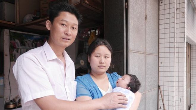 Родители Мяомяо в провинции Гуанчжоу