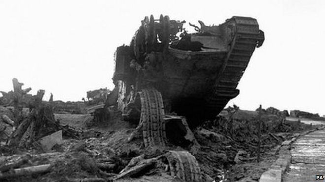 Разбитый танк в Пассчендале
