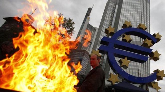 Пожар на улице в штаб-квартире ЕЦБ