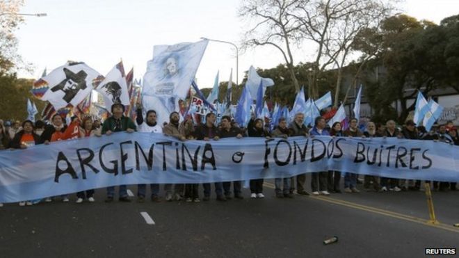 Аргентинские протестующие в Буэнос-Айресе, 20 июня 2014 года