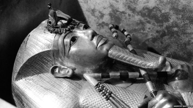 Внешний гроб Тутанхамона