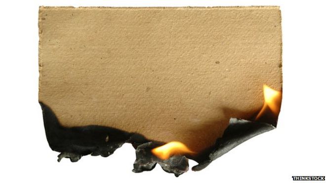 горящая бумага