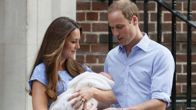 Принц Уильям, герцогиня Кембриджская и их новорожденный сын, принц Джордж