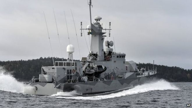 Шведский корвет HMS Stockholm патрулирует Юнгфруфьярден на Стокгольмском архипелаге, Швеция, 20 октября 2014 года