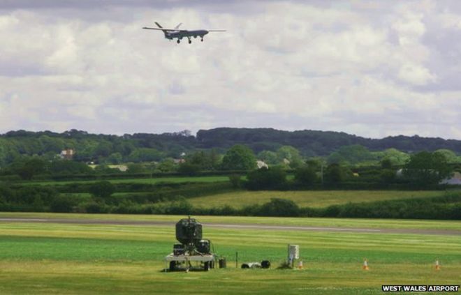 Тестирование беспилотников в аэропорту Западного Уэльса