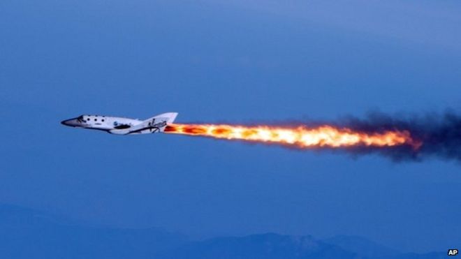SpaceShipTwo под властью ракеты в 2013 году