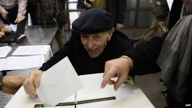 93-летний мужчина баллотируется (9 ноября 2014 года)