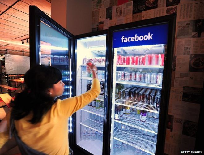 Торговый автомат на Facebook