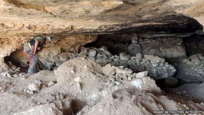 Вид на пещеру, где грабители были на работе