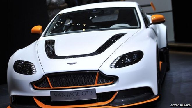 Винтажный автомобиль Aston Martin