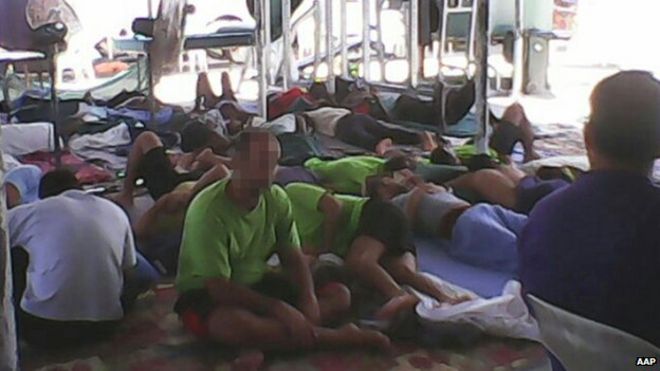 Лица, ищущие убежища, на острове Манус