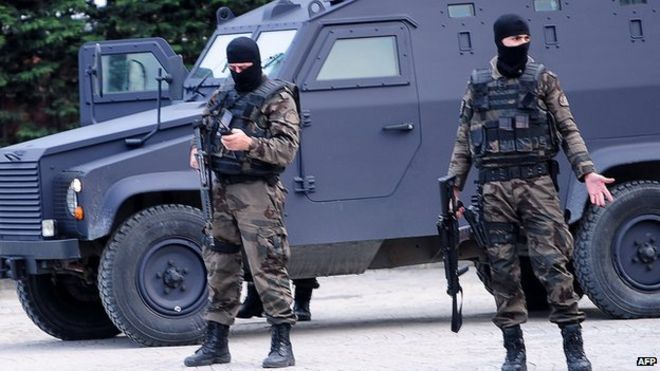 Turkish special forces deployed to police HQ, 1 Apr 15