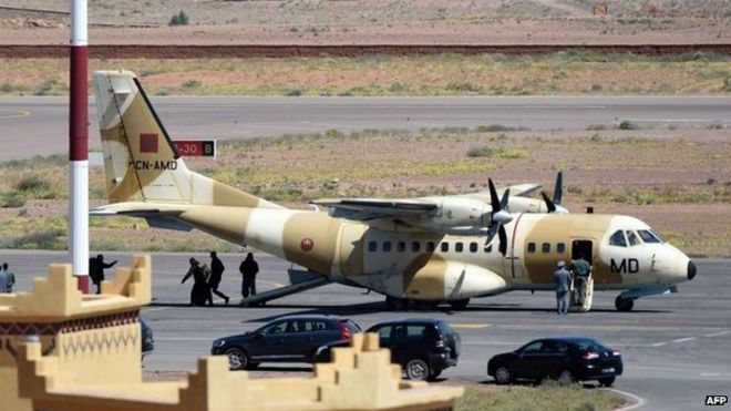A military plane arrives from the Moroccan capital Rabat at an airport in Ouarzazate on April 5, 2015 during the rescue operation for the Spanish cavers found in Morocco's High Atlas mountains
