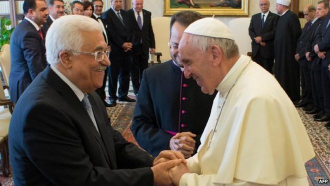 Папа Франциск с президентом Палестины Махмудом Аббасом. 16 мая 2015 года