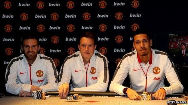 Хуан Мата, Фил Джонс и Крис Смоллинг из «Манчестер Юнайтед» участвуют в запуске Манчестер Юнайтед Bwin Casino App