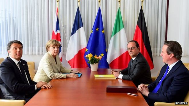 Слева направо: премьер-министр Италии Ренци, канцлер Германии Меркель, президент Франции Олланд и премьер-министр Великобритании Кэмерон на саммите ЕС в апреле 2015 года
