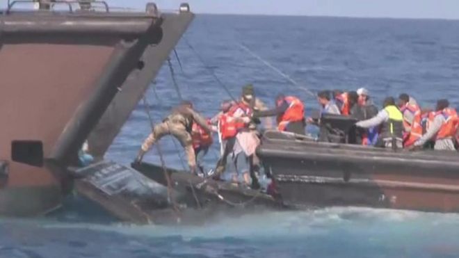 Мигранты спасены с лодки