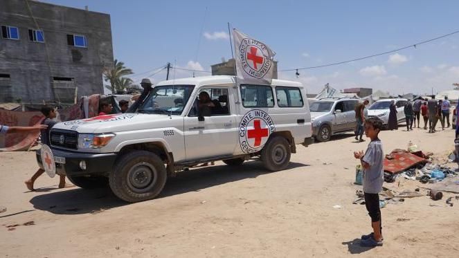 ICRC vehicle in Rafah's Mawasi area, 29 May 2024