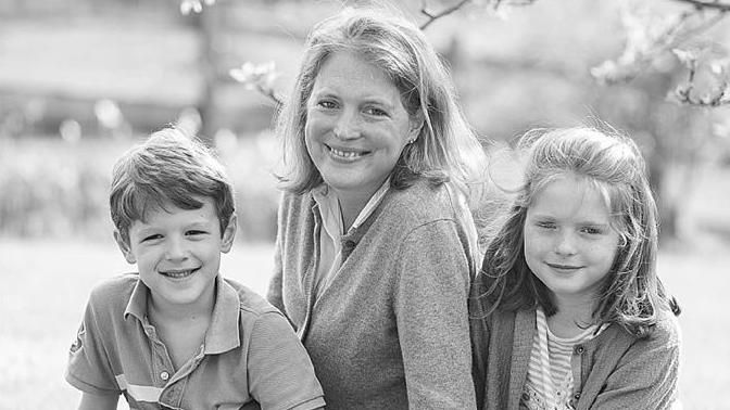 Photo of Olivia Tufnell with her children.