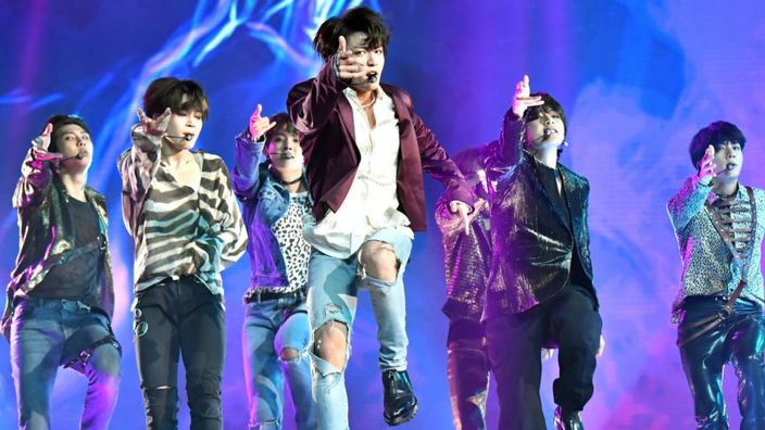 BTS performing at Billboard Awards 2018.